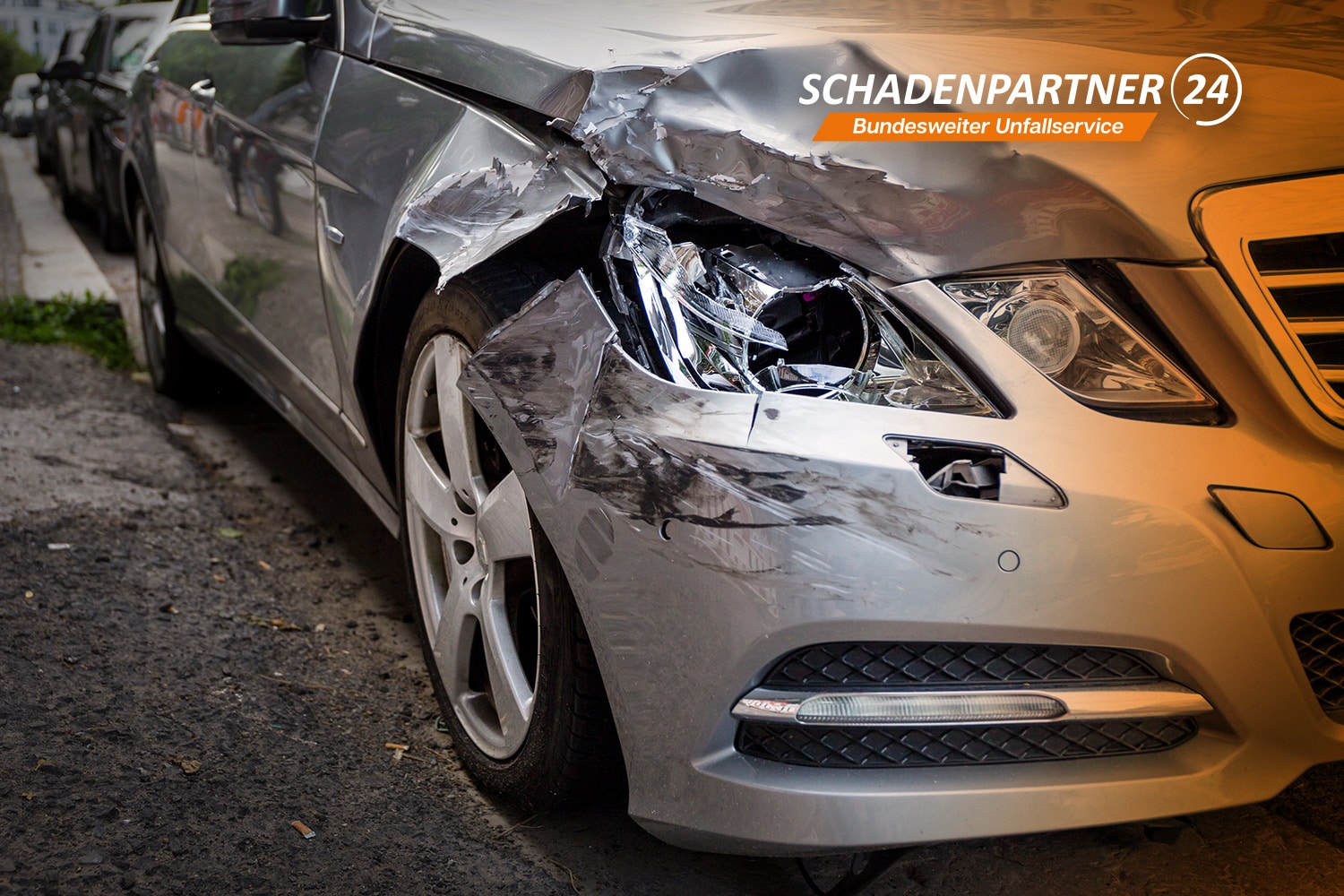 Totalschaden nach Autounfall - Schadenpartner24 hilft